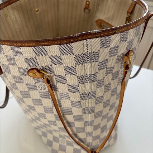 Louis Vuitton Neverfull Beige - Picture 3 of 7